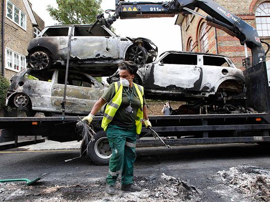 Telediario 1 - Noche negra en Londres