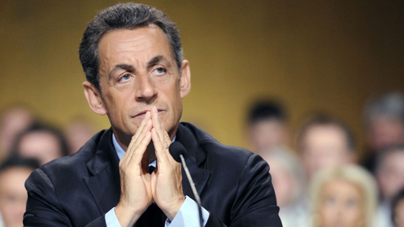 Francia adoptará nuevas medidas para reducir su déficit público