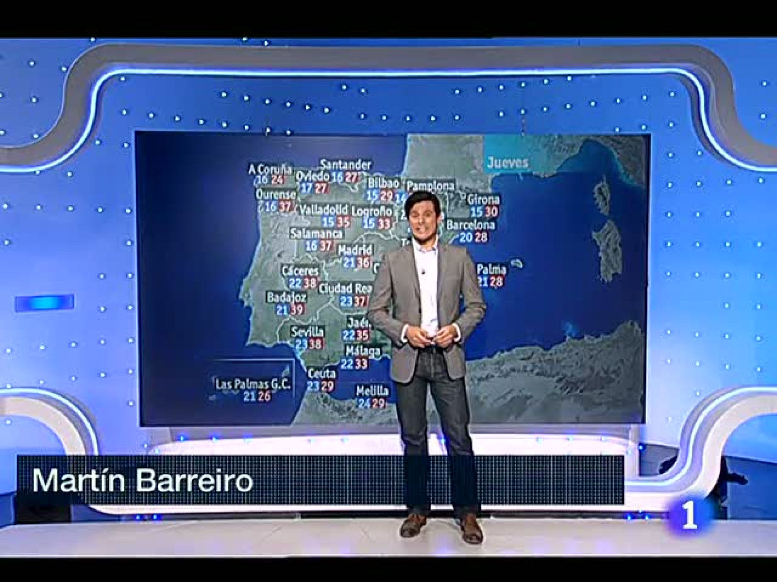 El calor continuará durante la semana. La jornada de mañana jueves se presenta con mucho sol, algunas nubes y también soplará el viento de Levante, que sigue con rachas fuertes en el estrecho.