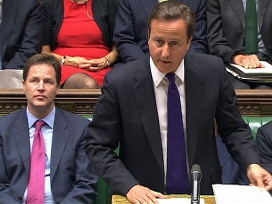 Telediario 1 - Debate en el parlamento de Londres