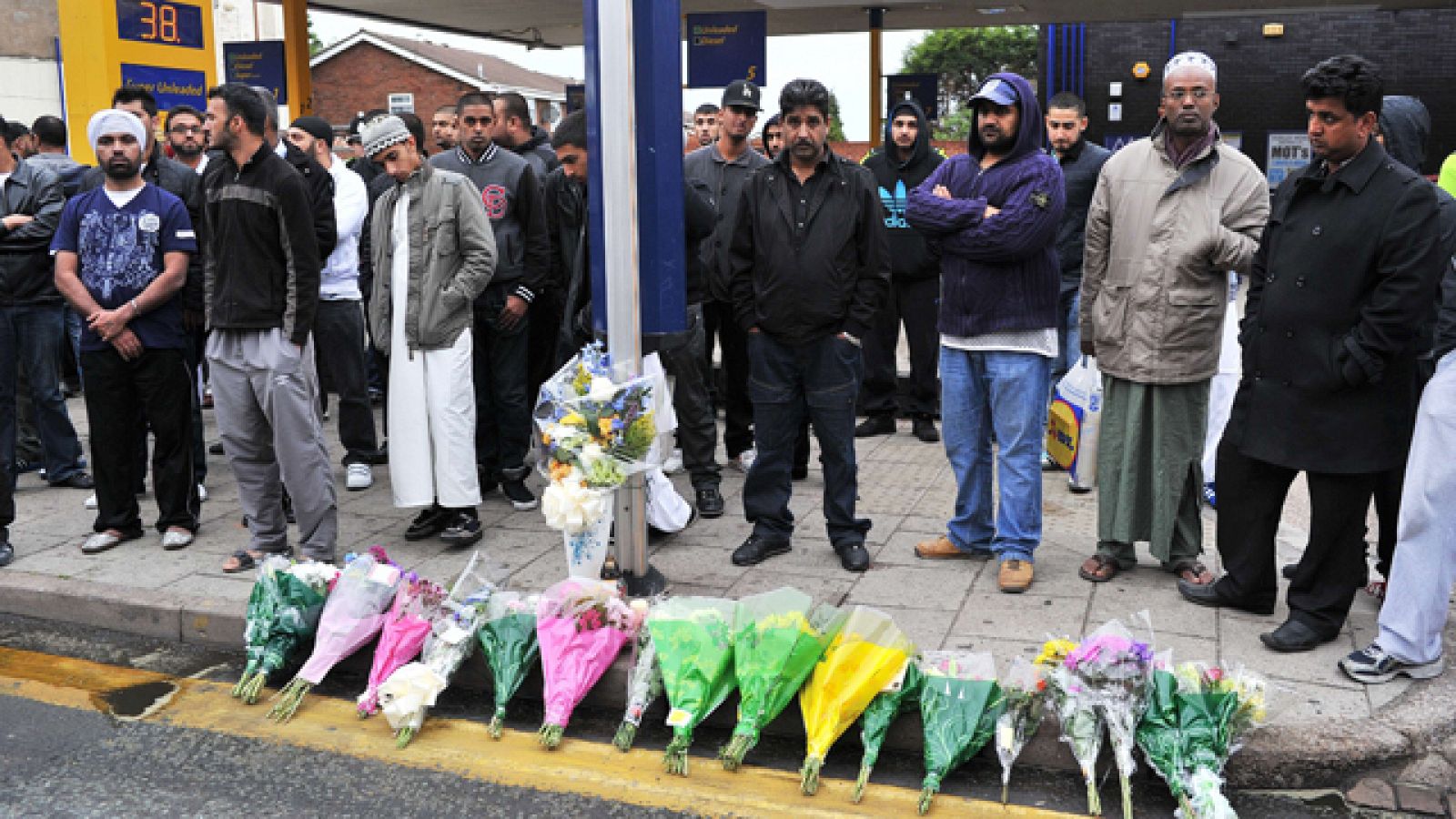 Duelo y gran despliegue policial anoche en Birmingham