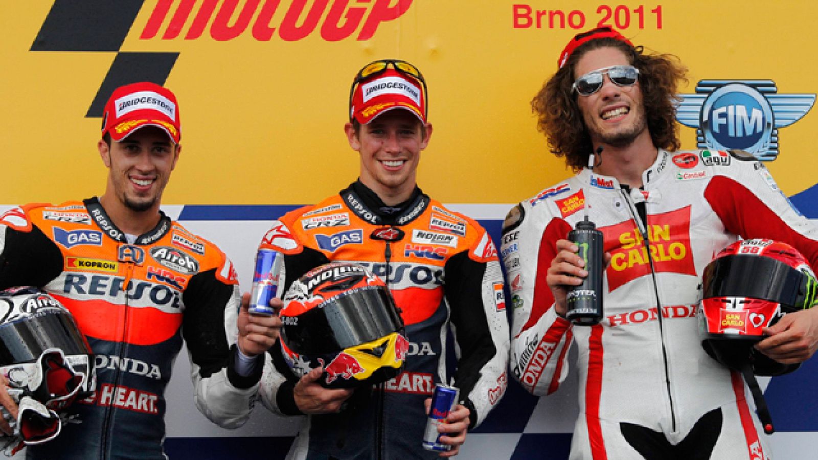 Stoner se distancia en el liderato