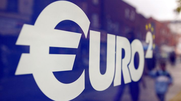 Telediario 1 - Cumbre entre Sarkozy y Merkel