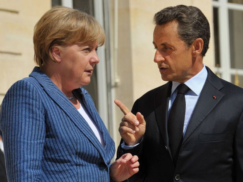 Francia y Alemania proponen limitar el déficit en la Constitución y un Gobierno único de la zona euro