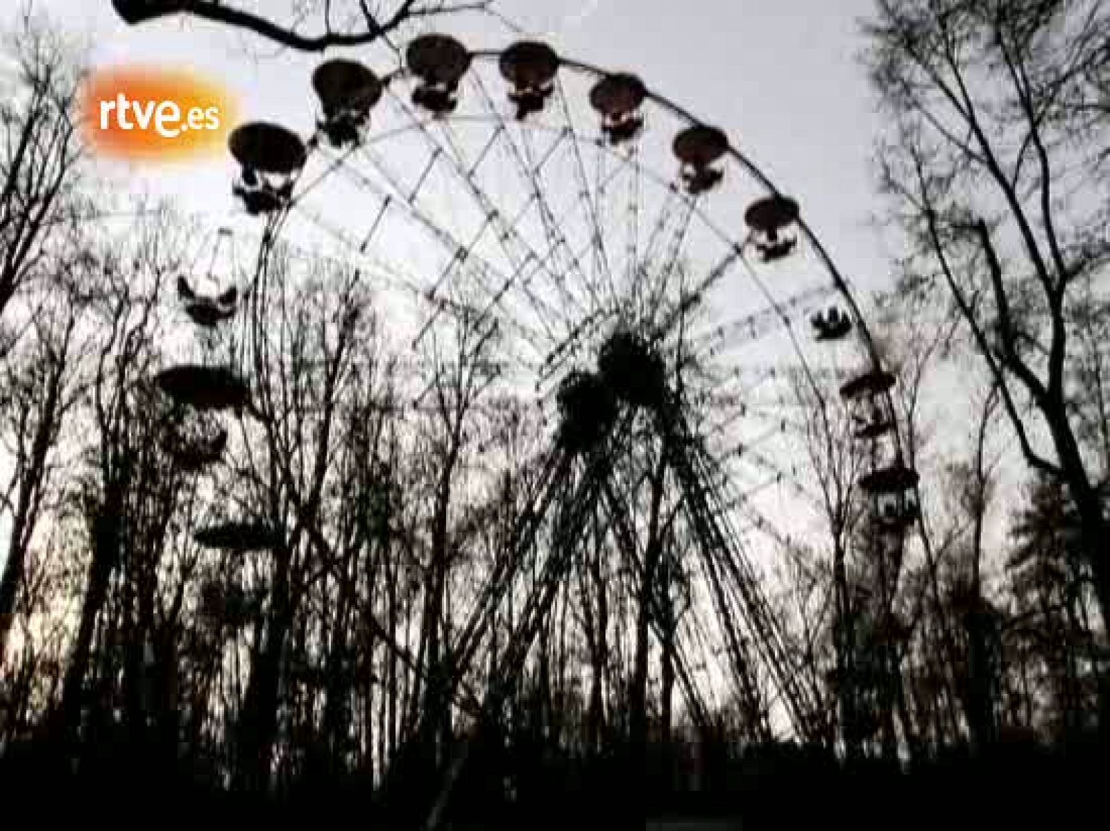 Cuéntame cómo pasó - "Hello Moscú vodka con martini" - Cuéntame cómo pasó | Ver