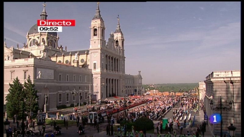 Especial informativo - Visita de S.S. el Papa Benedicto XVI - Previo a la misa desde la catedral de la Almudena - 20/08/11 - Ver ahora