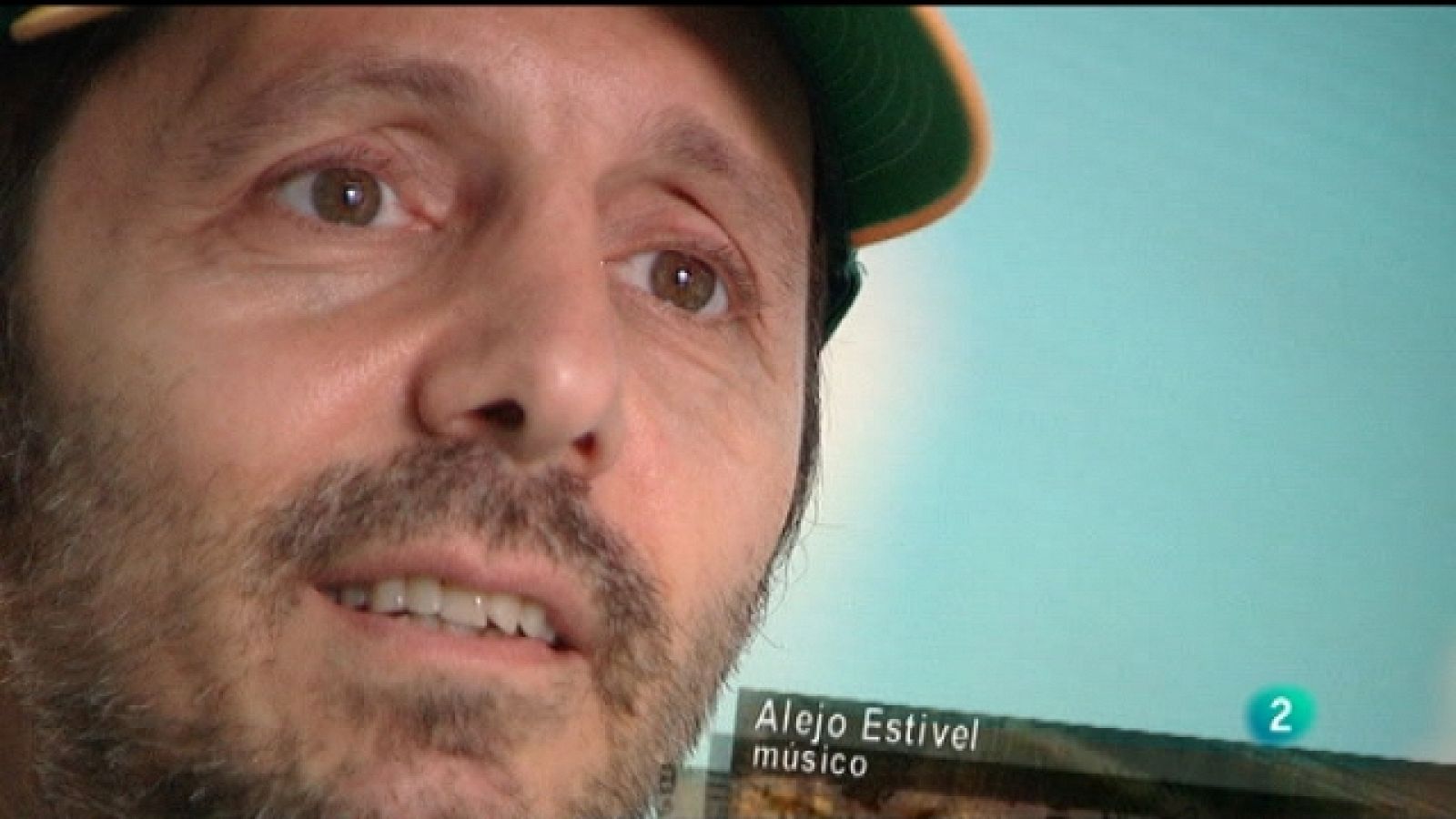 Miradas 2 - Abierto por vacaciones, 5 - 20/08/11