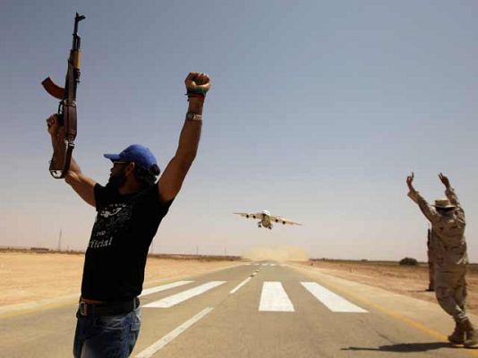 Telediario 1 - Telediario 2 en 4' - 22/0811