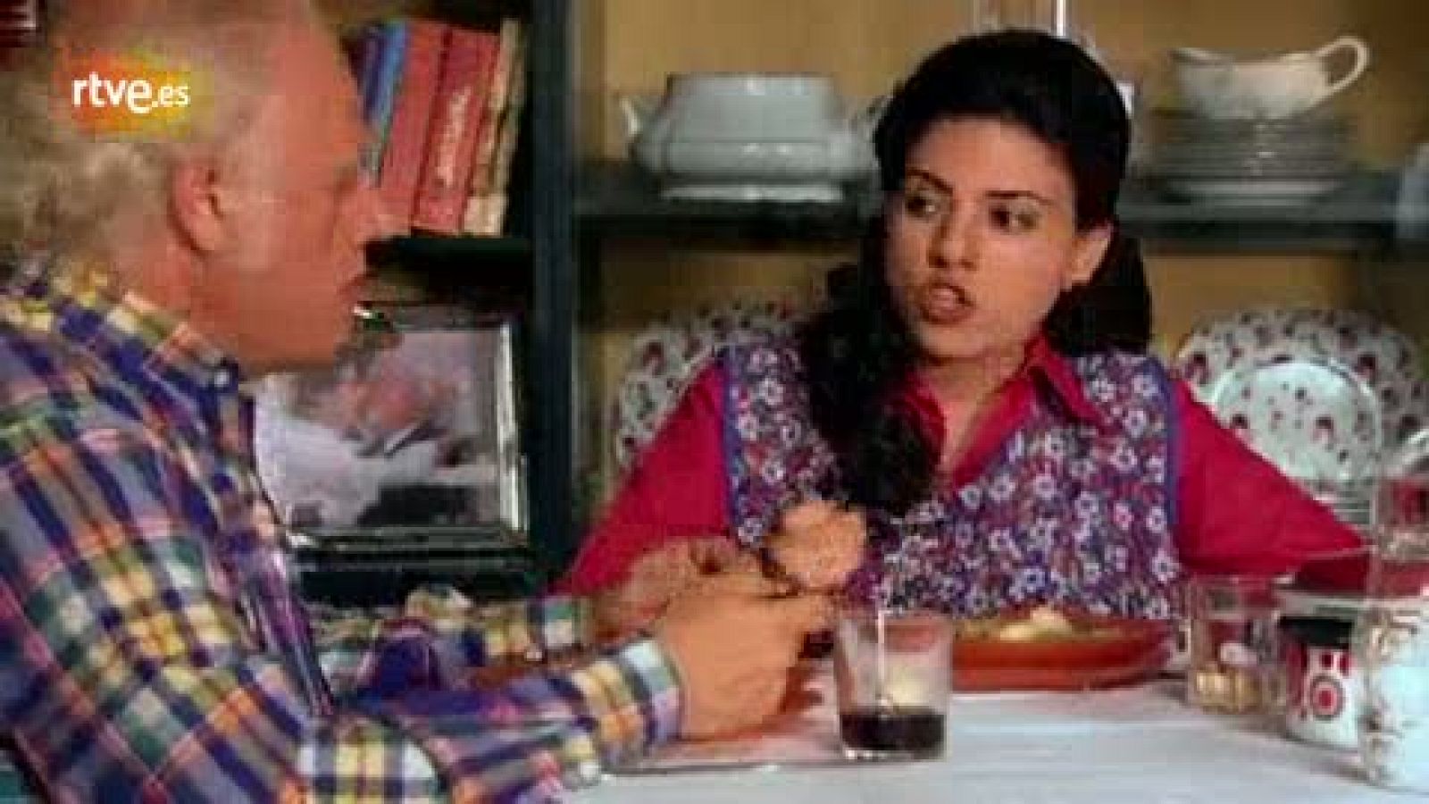 Cuéntame cómo pasó - "El coche nuevo del emperador" - Cuéntame cómo pasó | Ver