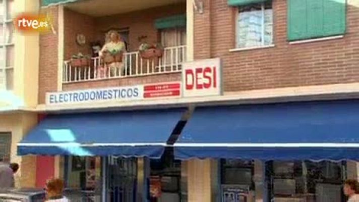 Cuéntame cómo pasó - "El coche nuevo del emperador"