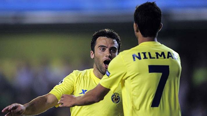 Champions League - Rossi iguala la eliminatoria para el Villarreal