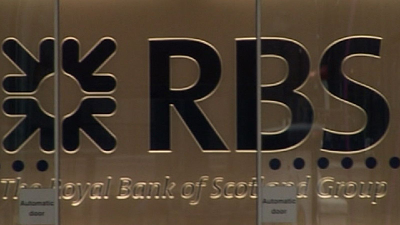 Polémica por los altos sueldos que cobran algunos empleados del Royal Bank of Scotland