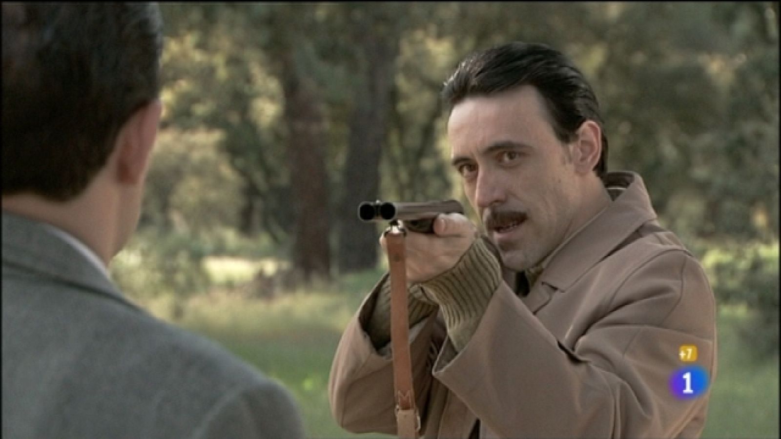 Amar en tiempos revueltos - T6 - Capítulo 255 - Leonor da una nueva idea a su padre sobre cómo encontrar a Héctor - Ver ahora