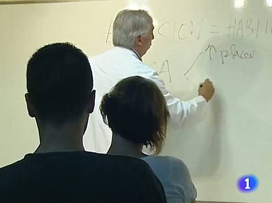 Telediario 1 - Adictos al trabajo en vacaciones