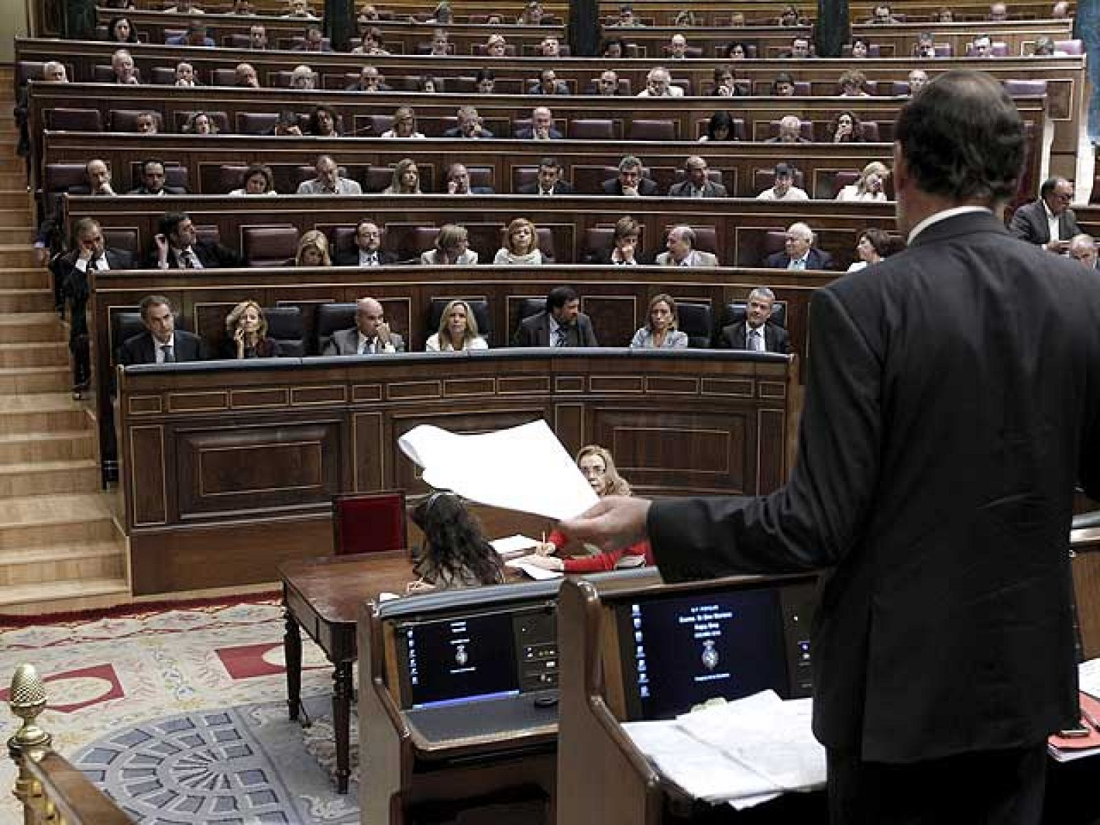 PSOE y PP acuerdan incluir el déficit en la Constitución y las cifras en una Ley Orgánica