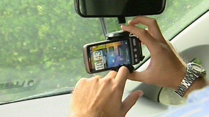 Telediario 1 - El teléfono gana al navegador