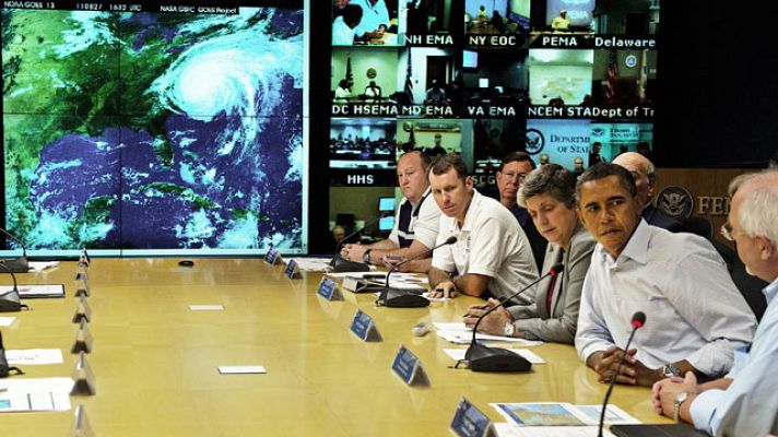 Telediario 1 - "Irene" sigue avanzando