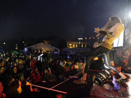 Informativo 24h - Tocar la guitarra sin tocarla