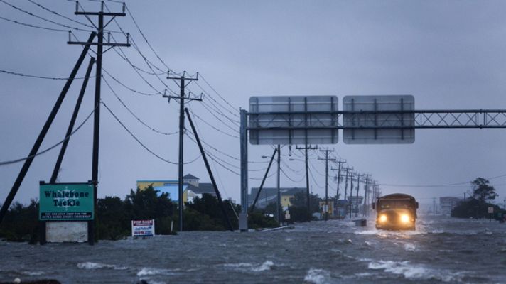 Telediario 1 - Telediario matinal en 4'- 28/08/11