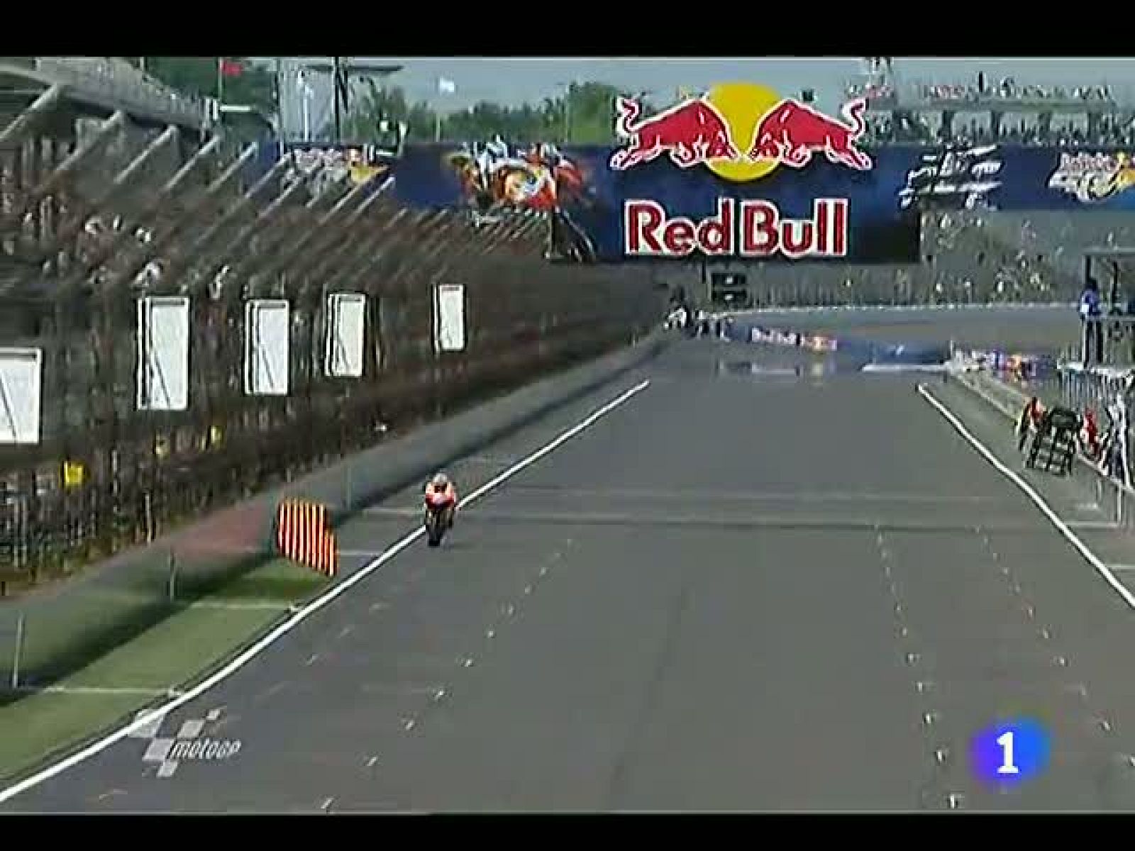 Stoner toma la delantera en Indianápolis | Ver