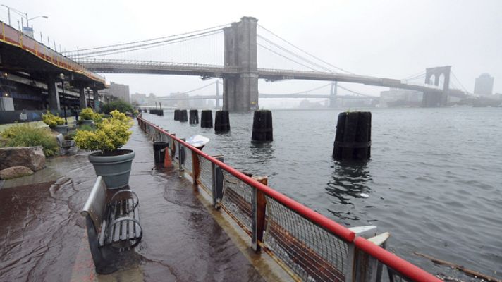 Telediario 1 - "Irene" llega a Canadá