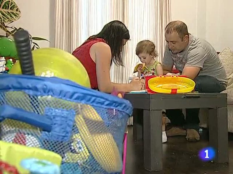 Parejas de hecho: menos papeleo, menos derechos | Ver