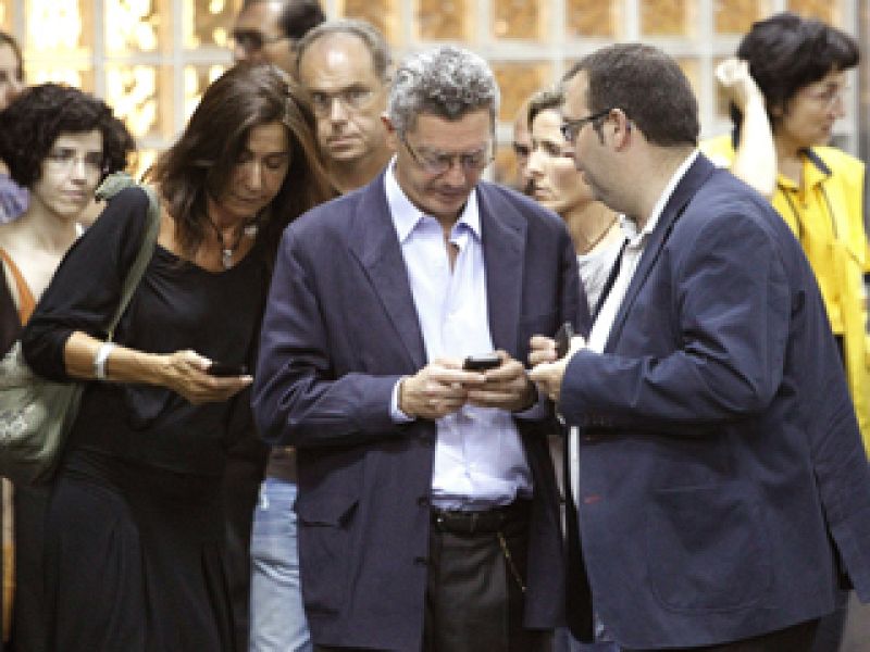 Visita del alcalde de Madrid al Hospital de La Paz donde está ingresado Manuel  Cobo - Informativo 24h | Ver