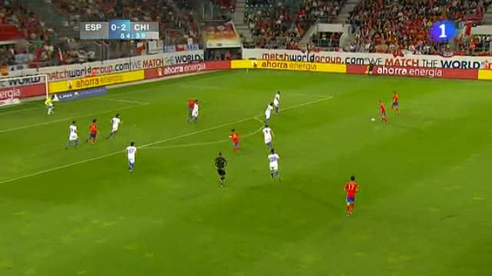 Eurocopa - Iniesta acorta distancias (1-2)