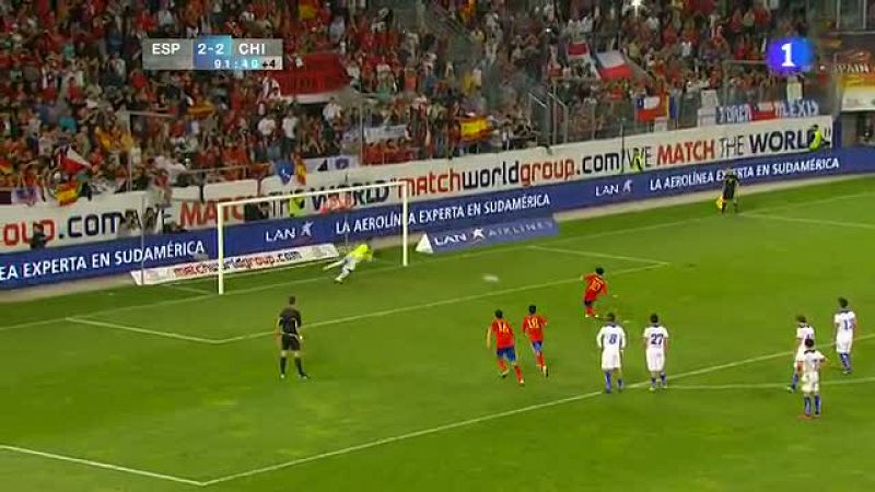 Cesc da la victoria a España (3-2)