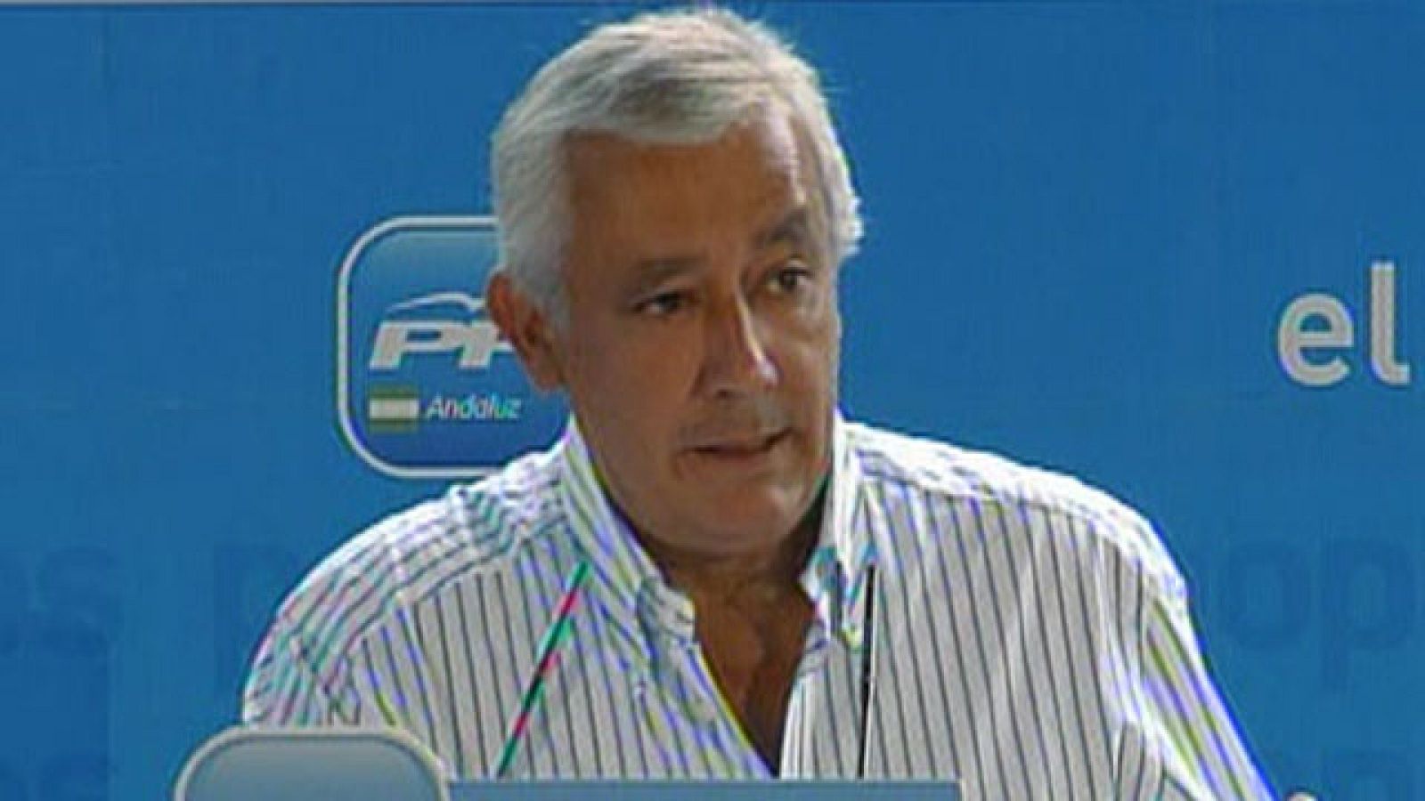 Cospedal acusa a los socialistas de ser "la motosierra del estado del bienestar"