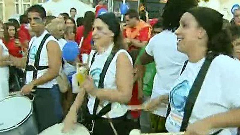 Batucada que anima a España | Ver