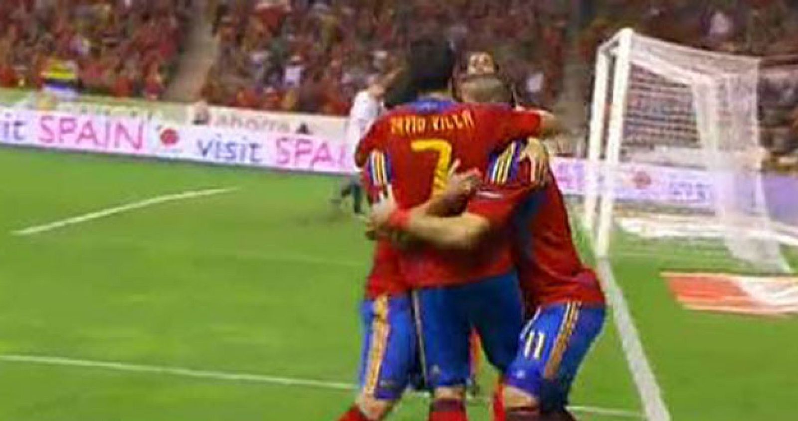 Negredo anota el segundo (2-0)