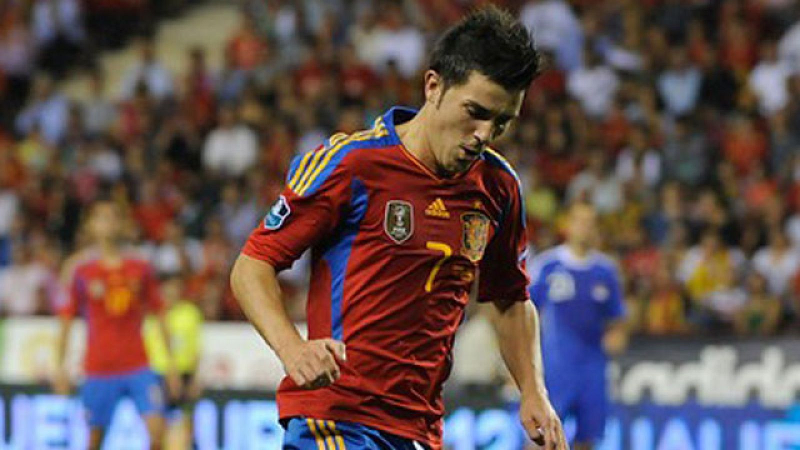 Villa firma la 'manita' (5-0)