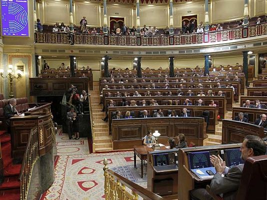 Telediario 1 - Los bienes de diputados y senadores