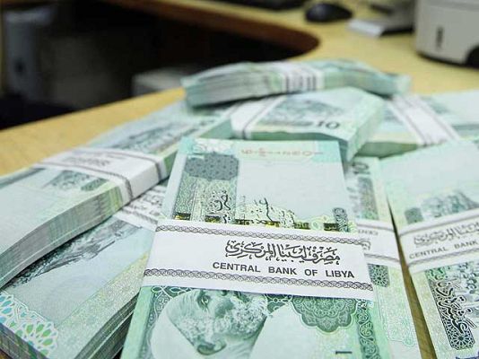 Telediario 1 - Los dictadores cada vez tienen más difícil encontrar refugio al dinero robado