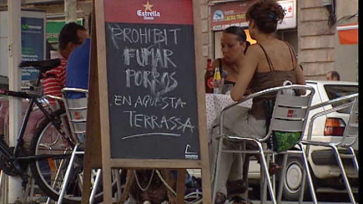 Telediario 1 - "Prohibido fumar porros"