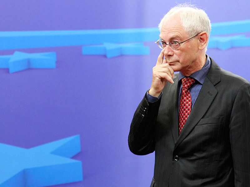 Bruselas reitera su confianza en Grecia y subraya que no se plantea que Atenas deje el euro