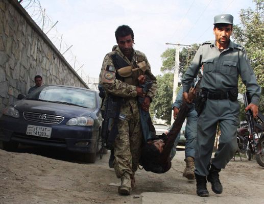 Informativo 24h - Los talibanes reivindican un ataque a edificios oficiales en la capital de Afganistán