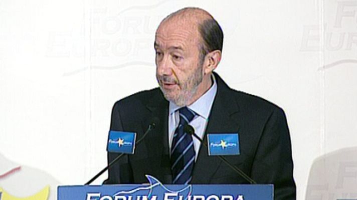 Telediario 1 - Rubalcaba sale al paso de las críticas del PP