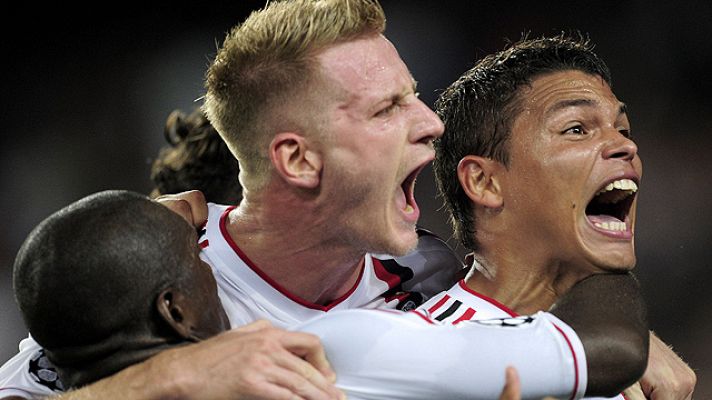 Champions League - Thiago Silva empata 'in extremis' (2-2)