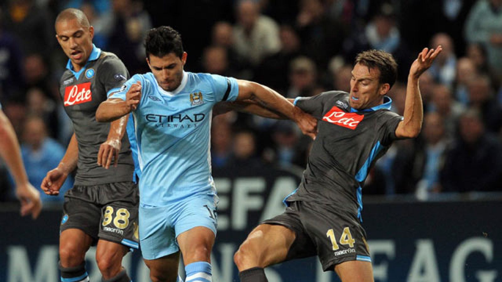 Manchester City 1 - 1 Napoles