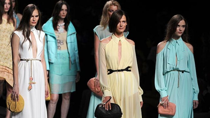  - Desfile de Adolfo Domínguez en Cibeles Madrid Fashion Week 2011