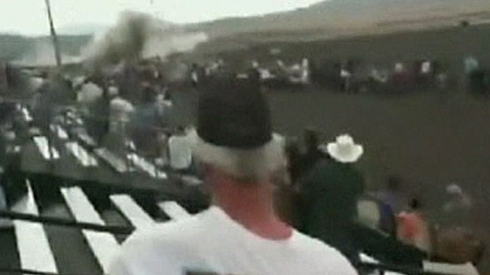 Telediario 1 - Accidente en una exhibición aérea