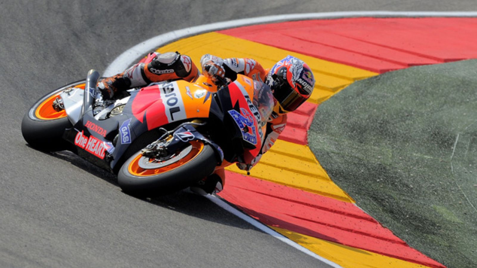 Stoner suma otra 'pole' y van nueve | Ver