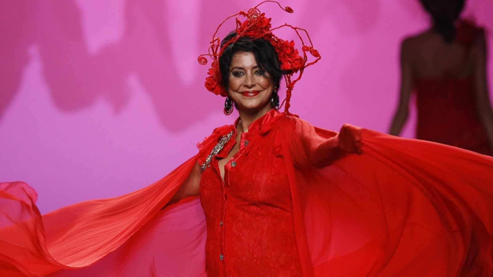 La mañana de la 1 - María Pineda desfila de nuevo - La mañana | Ver