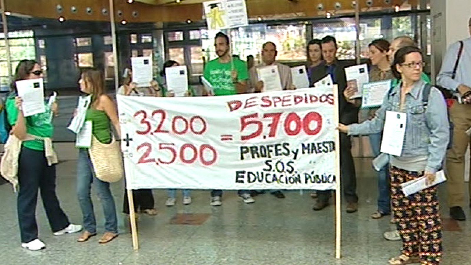 En la Comunidad de Madrid, el número de profesores se ha reducido una media de ocho por instituto