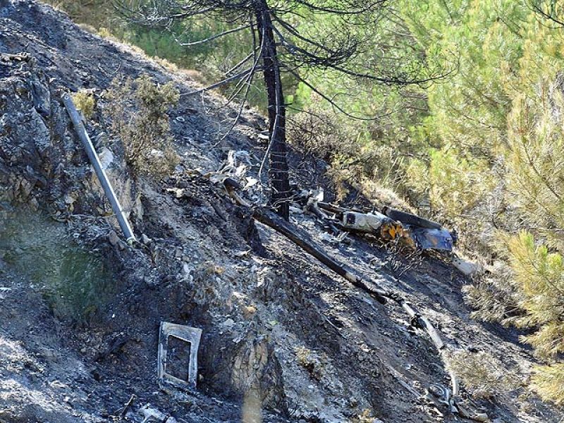 Tres muertos al estrellarse un helicóptero en Granada