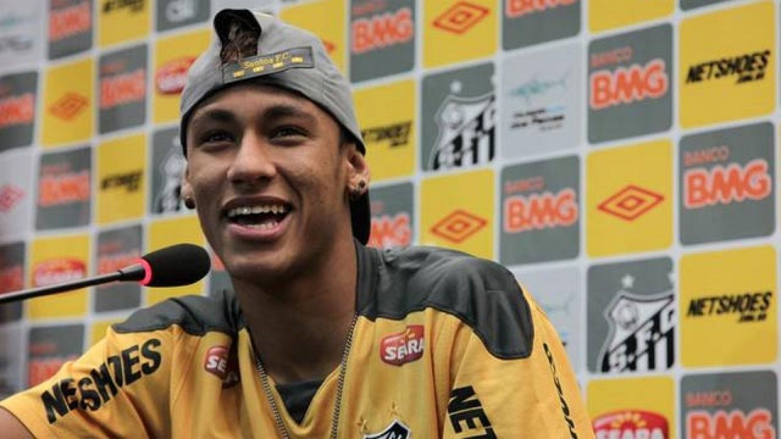 Neymar: "No he firmado con el Madrid" | Ver
