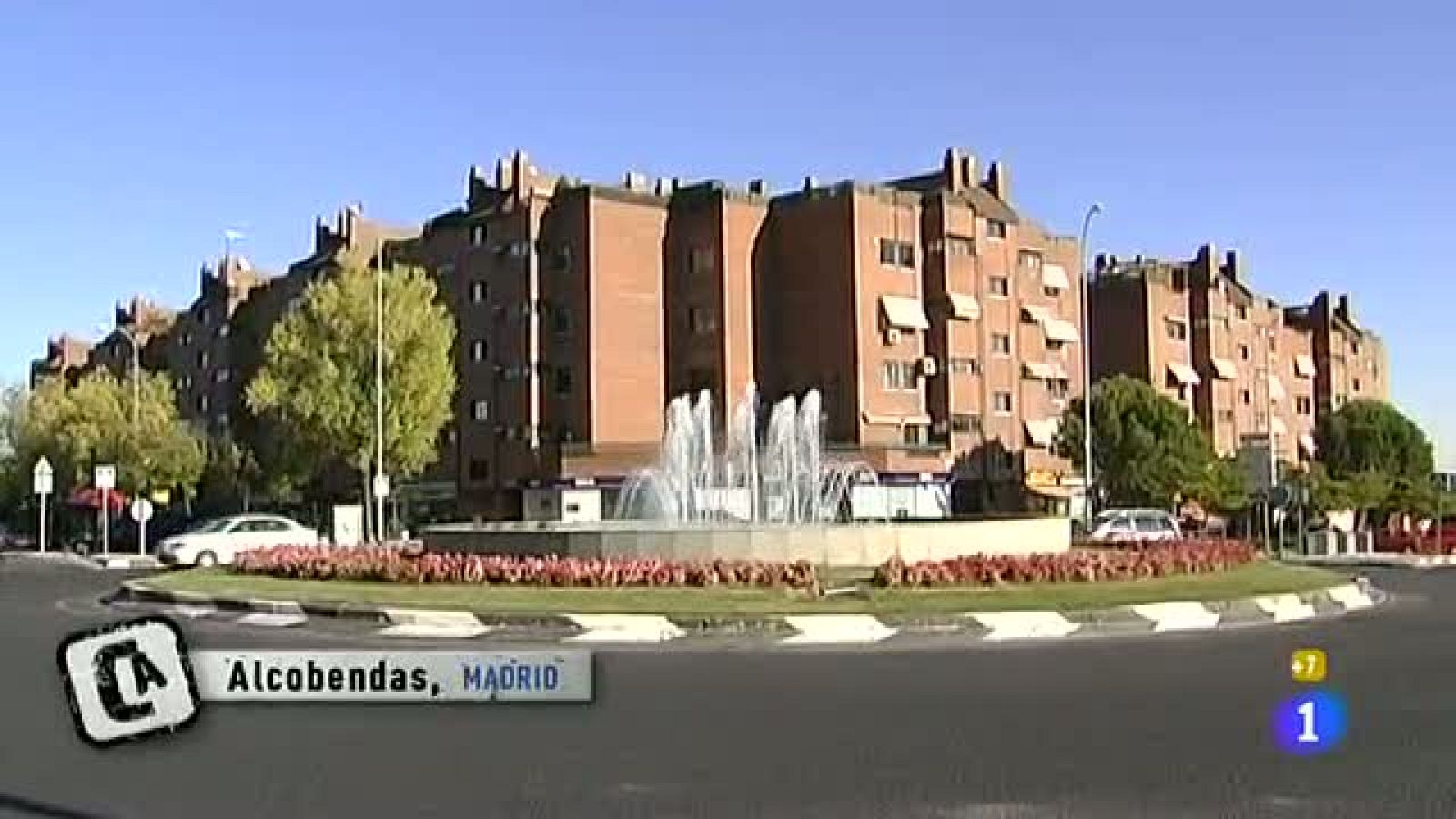 Comando Actualidad - Con el cole a cuestas - El estreno del Bachillerto de Excelencia - Comando Actualidad | Ver