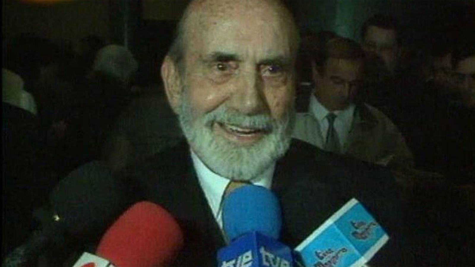 Muere Antonio Ferrandis (2000)
